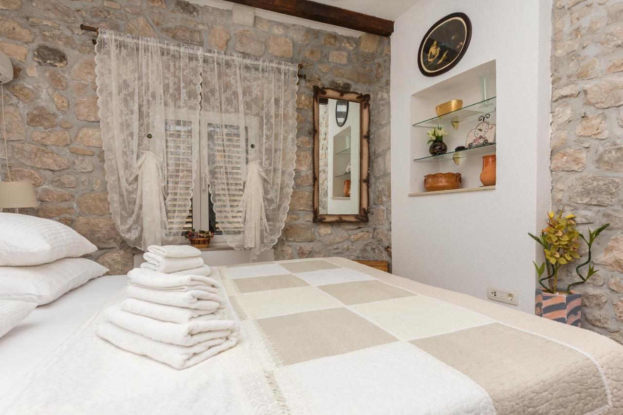 Heritage Palace Listun Makarska Exterior foto